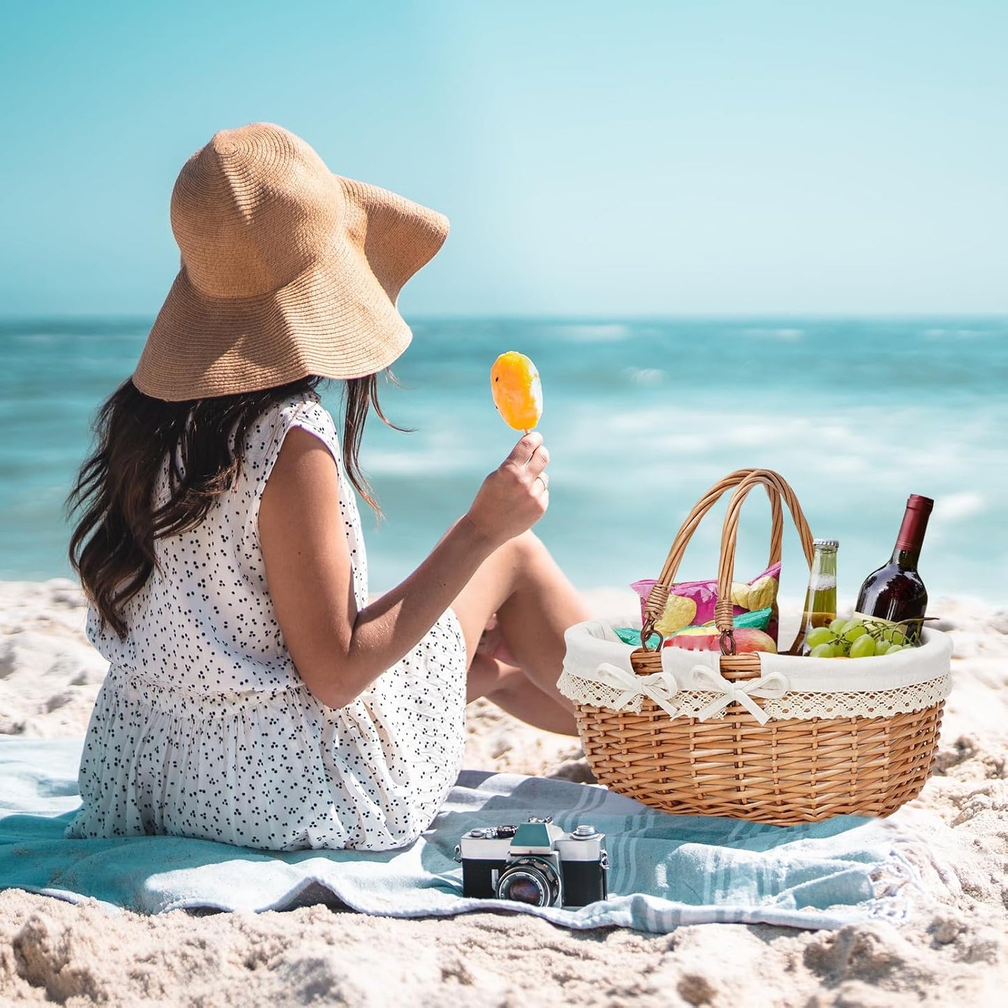 G GOOD GAIN Oval Picnic Basket with Folding Handles, Willow Hand Woven Shopping Basket, Bath Toy Kids Toy Storage Gift Packing Basket, Wicker Empty Easter Eggs and Candy Small Gift Basket.Cream