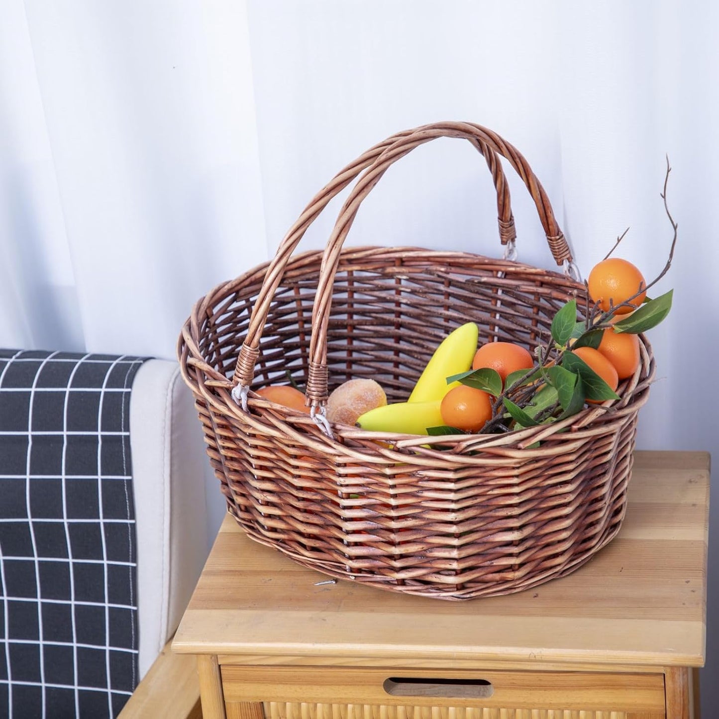JJSQ Wicker Picnic Basket with Folding Handles Wicker Hand Woven Baskets for Storage, Garden Harvest, Easter, Empty Gift Basket, Brown, Large 17" x 13" x 7"